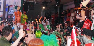 Karneval_altweiber_duesseldorf_ufer8