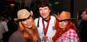 Karneval_altweiber_duesseldorf_ufer8