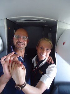 Immobilien-Bauer-und-Stewardess-Ju-Le